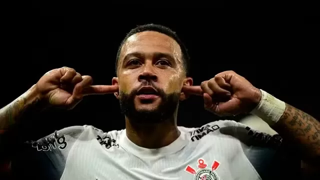 Gol de Memphis Depay em Corinthians x Mirassol (Foto: Marcos Ribolli)