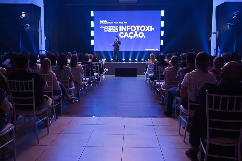 Palestra reuniu empreendedores de toda a região. Fotos: Colorshin