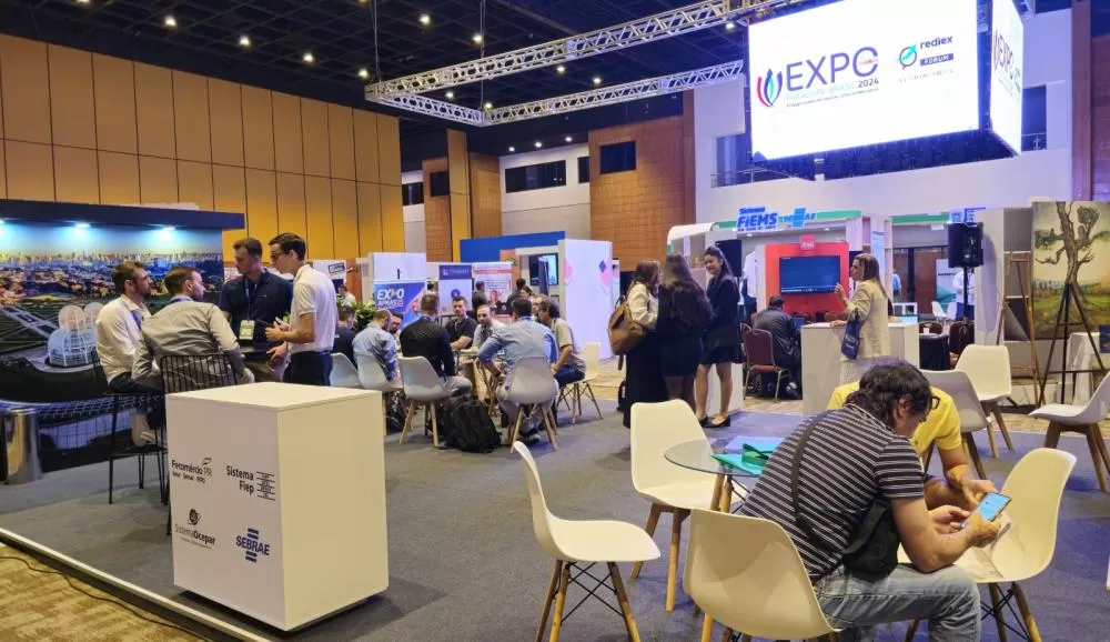 Estande promovido pelo Sebrae/PR e parceiros serviu de base para encontros de negócios. Fotos Adriano Oltramari