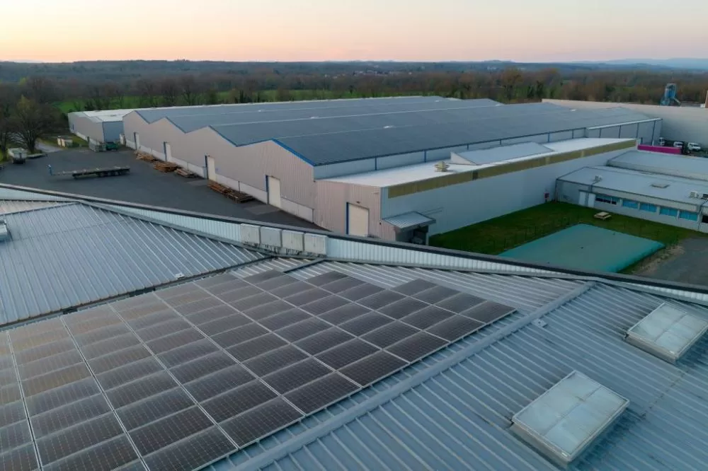 Cartilha é ferramenta prática para empresários que desejam modernizar matriz energética e reduzir custos (Foto: adobestock)