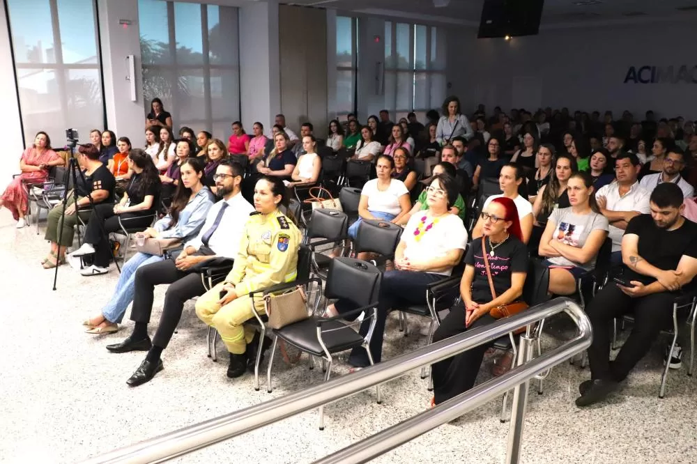 O auditório da Acimacar estava lotado pela importância do evento. Foto: Assessoria