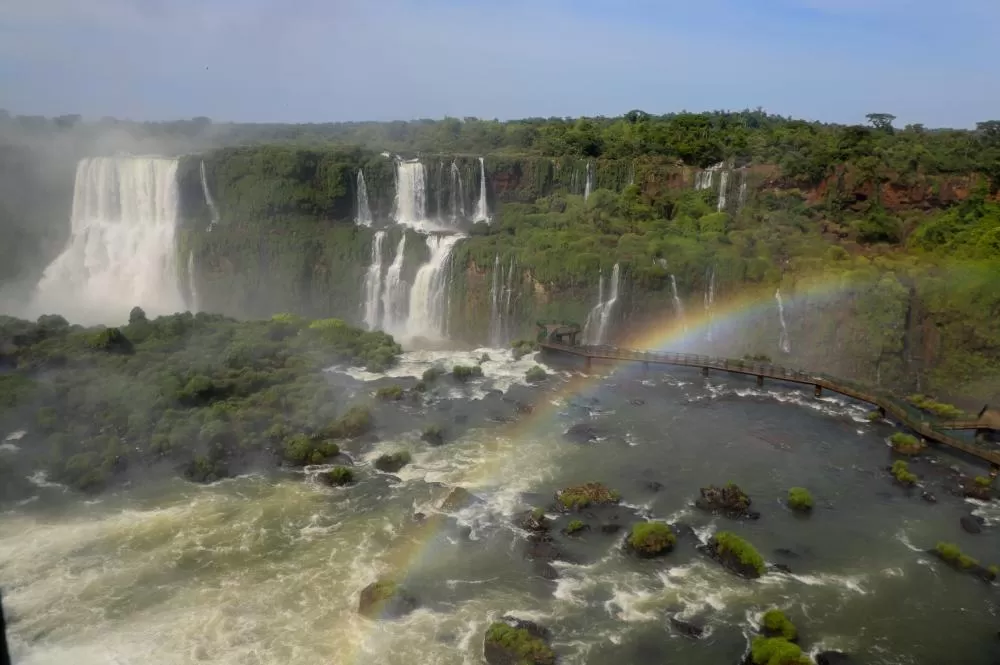 Destino global: Foz do Iguaçu terá dezembro e janeiro de hotéis e comércio cheios. Fotos: Ari Dias/AEN