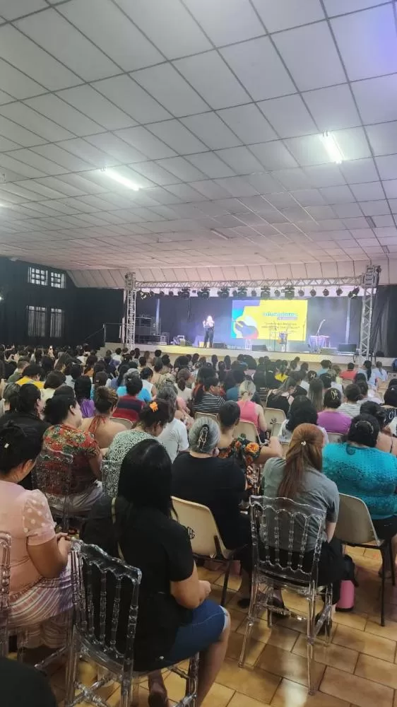 A iniciativa que reuniu 600 servidores públicos do setor de Educação do Município para um momento de inspiração e aprendizado. Foto: Sebrae/PR