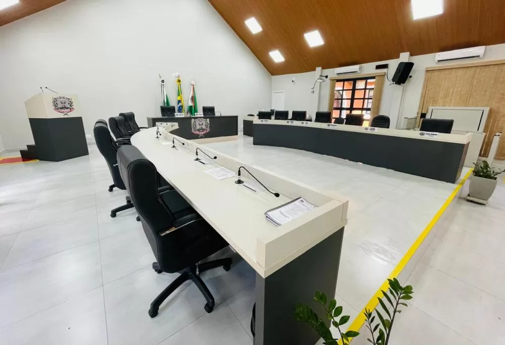 O período legislativo 2025-2028 começa com 09 novos vereadores