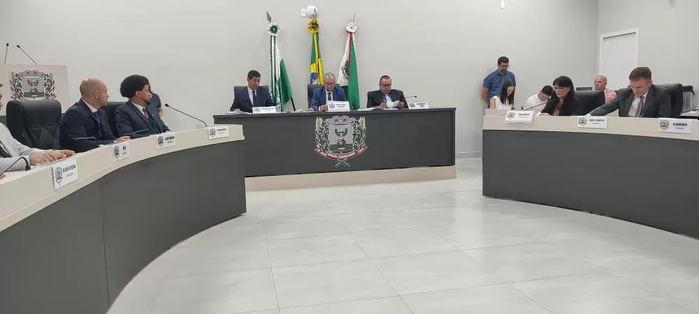 Os novos vereadores foram empossados nesta manhã. Foto: João Livi