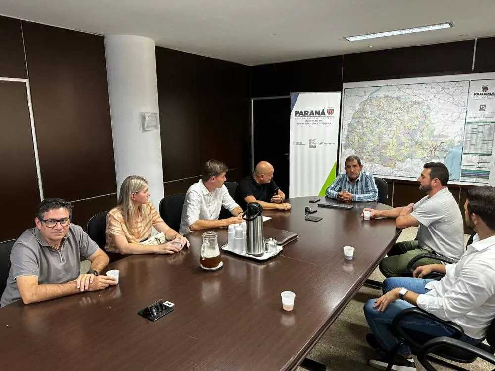 Reunião das lideranças rondonenses na Secretaria de Estado de Infraestrutura e Logística (SEIL). Foto: Assessoria