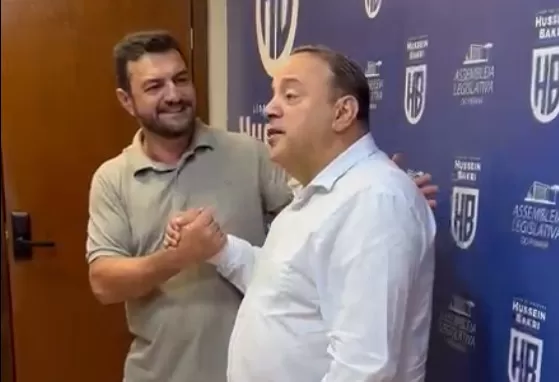 O prefeito Adriano Backes com o deputado Hussein Bakri. Foto: Assessoria