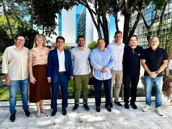 Lideranças rondonenses inbuidas em continuar com o progresso de Marechal Cândido Rondon. Foto: Assessoria