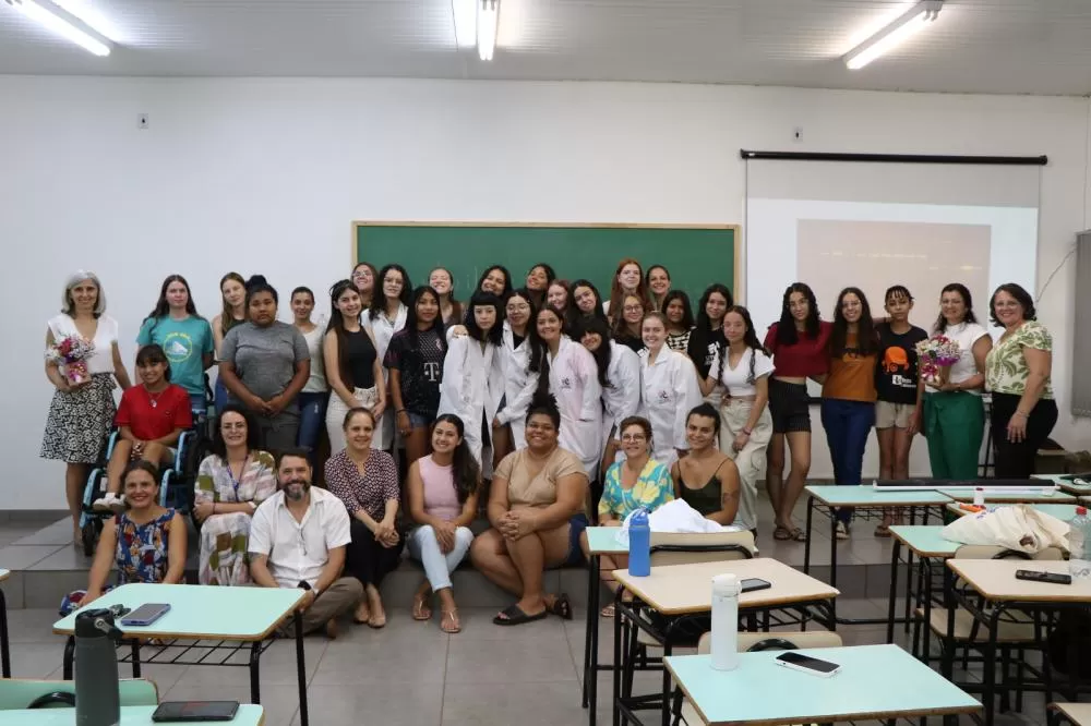 Alunas do projeto participando de uma das atividades realizadas nesta semana. Foto: Assessoria/Prefeiturra de Palotina