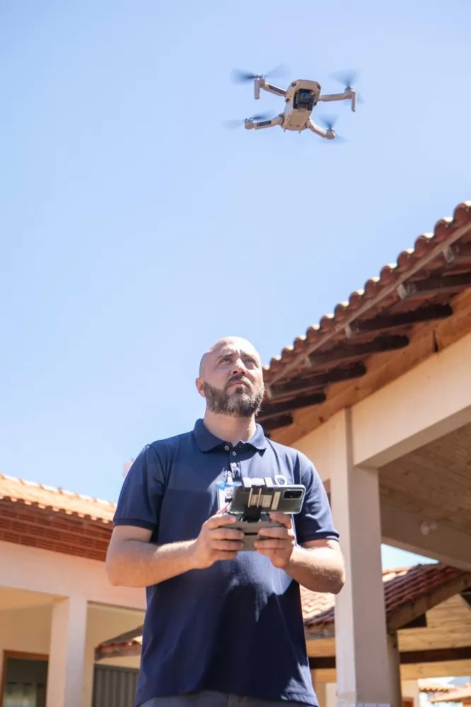 Em Santo Antônio do Paraíso, no Norte do Paraná, a Escola Municipal Professora Izabel Navarro Claro recebeu a visita da equipe técnica na última semana, para o diagnóstico das instalações e equipamento. Foto: Copel