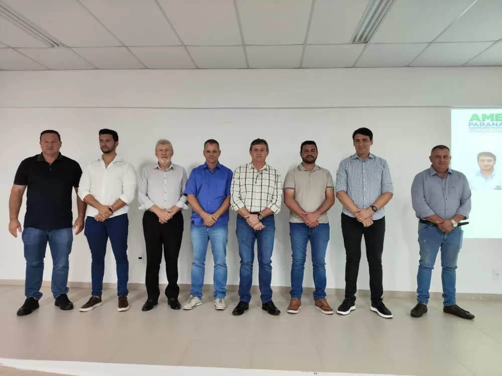 A diretoria eleita para a nova gestão frente ao CISCOPAR. Foto: Assessoria