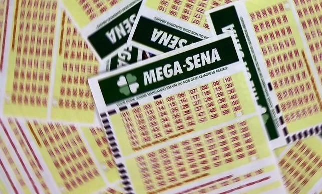 R$ 10 millhões é o prêmio principal da Mega-Sena deste sábado.