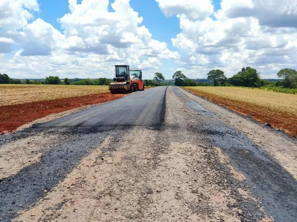 A pavimentação da estrada rural de Linha Arara está seguindo o cronograma estabelecido. Foto: Assessoria/Prefeitura