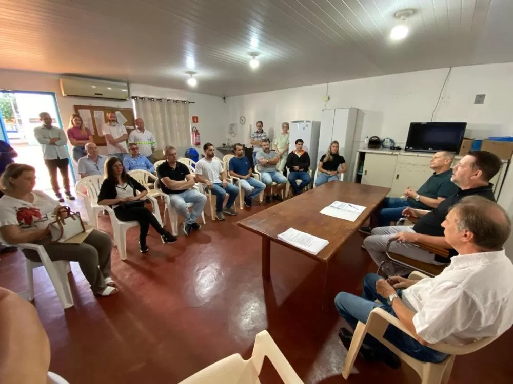 Os novos servidores foram recepcionados pelos diretores do SAAE. Foto: Assessoria/SAAE