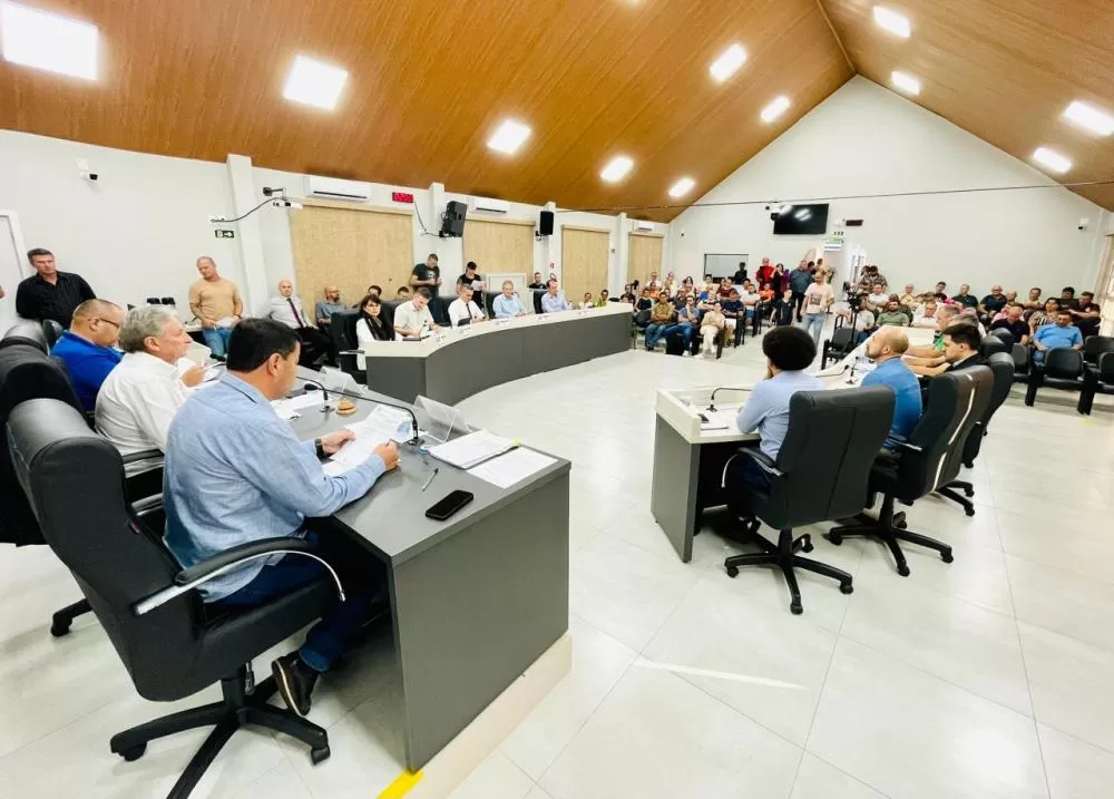 Projeto de Lei de autoria da vereadora Tânia Maion, coassinada pelos vereadores Carlinhos, Suko, Juliano Oliveira e Sargento Spohr, propõe que as reuniões ordinárias comecem às 19h das segundas-feiras. Foto: Assesssoria/Câmara