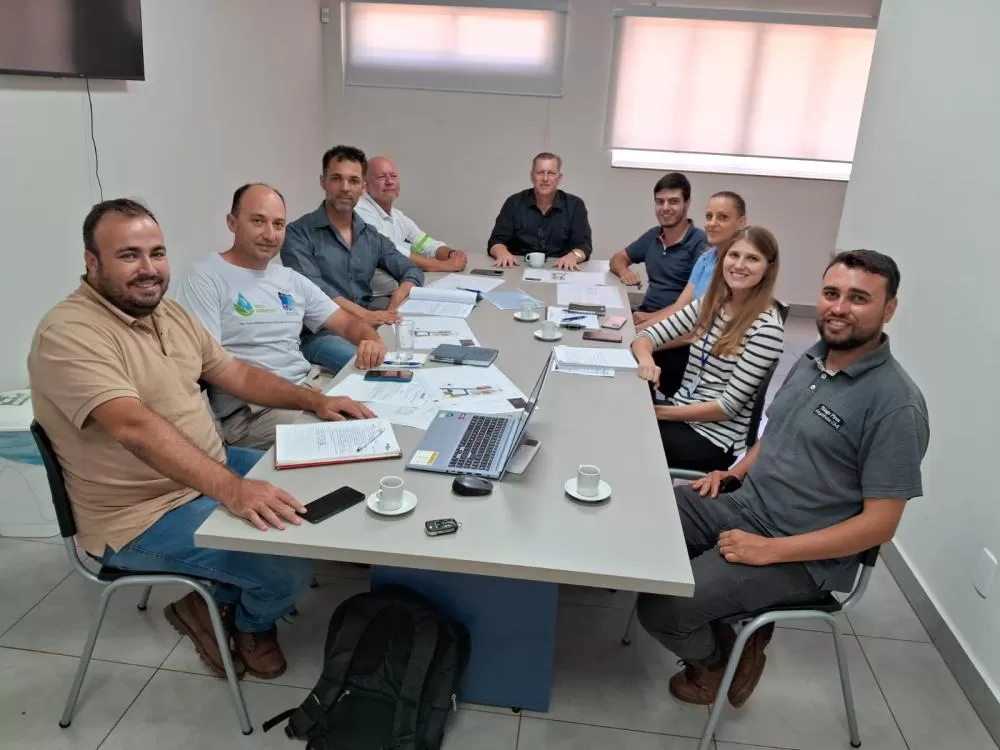 O grupo teve acesso ao pré-projeto da ETA e avaliou a estrutura e dos processos que compõem o sistema. Foto: Assessoria/SAAE