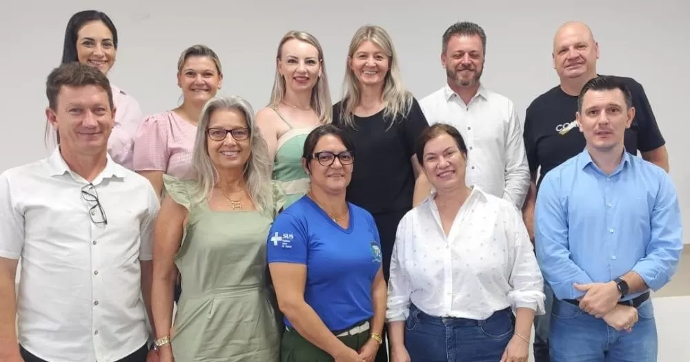 A nova diretoria do Conselho Regional de Secretários Municipais de Saúde. Fotos: Divulgação