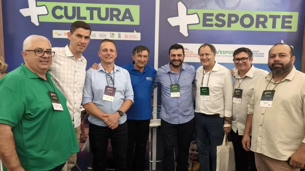 O convênio foi assinado em Foz do Iguaçu. Foto: Assessoria/Prefeitura