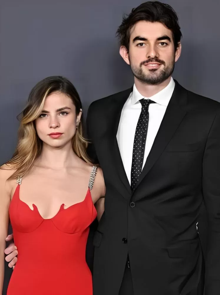 A cantora brasileira Giulia Be e o ativista norte-americano Conor Kennedy, sobrinho-neto do ex-presidente John F. Kennedy, escolheram o Brasil para celebrar a cerimônia de casamento.