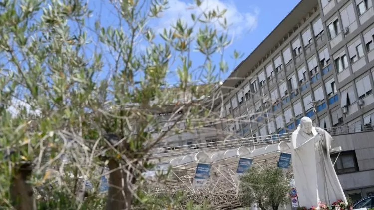 Papa Francisco está internado no Hospital Gemelli de Roma desde sexta-feira, 14 de fevereiro. Foto: Vatican News