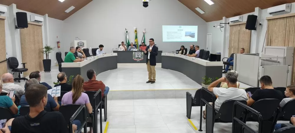 A apresentação do novo modelo tarifário do SAAE foi apresentado em audiência pública realizada na Câmara Municipal. Imagens: João Livi