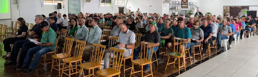 Centenas de associados da Cercar participaram da AGO. (Fotos: João Livi)