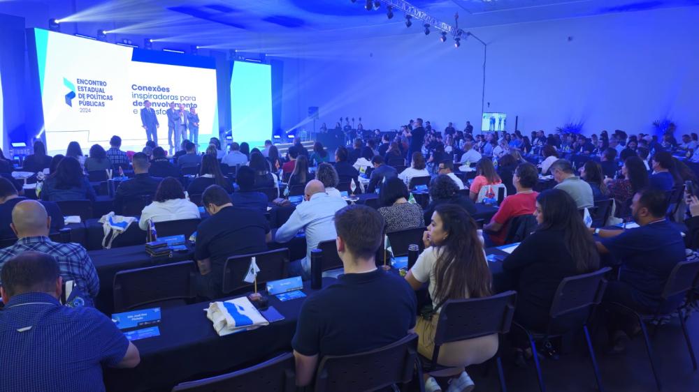 Mais de 260 empresários, representando 200 municípios, participam do evento em Foz do Iguaçu. (Crédito: Adriano Oltramar)i