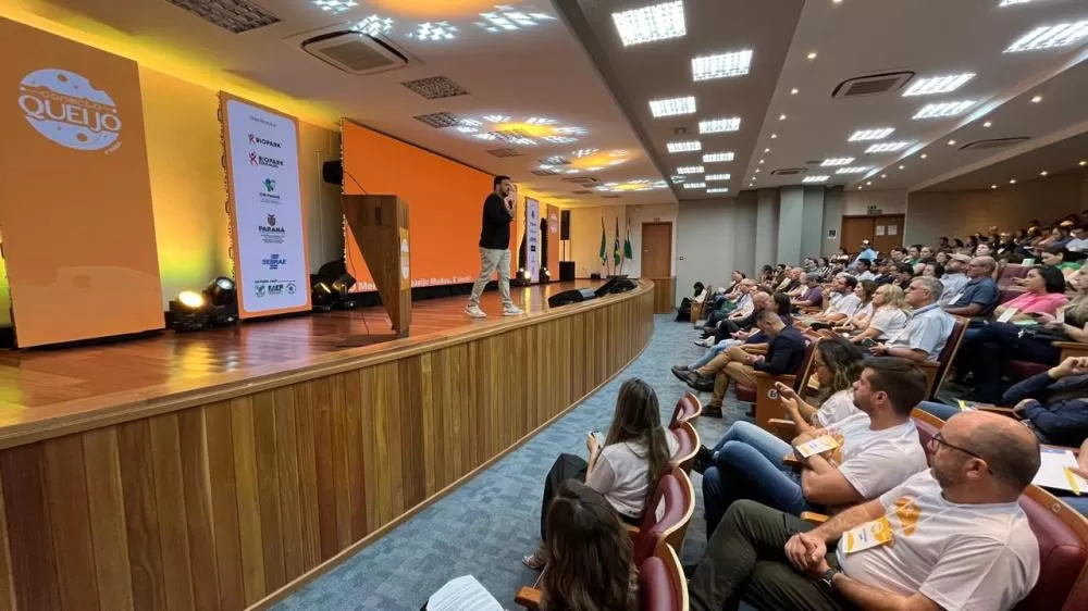 Mais de 200 pessoas em evento realizado em Toledo. (Fotos: Thiago Leandro)