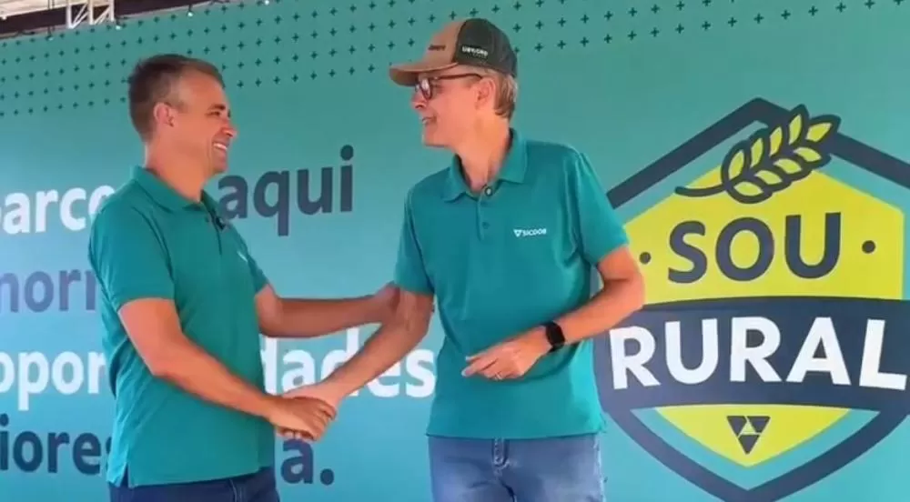 Rogério Griguc e Gainor Sabka destacam a importância do agro para o Sicoob. (Foto: Divulgação)