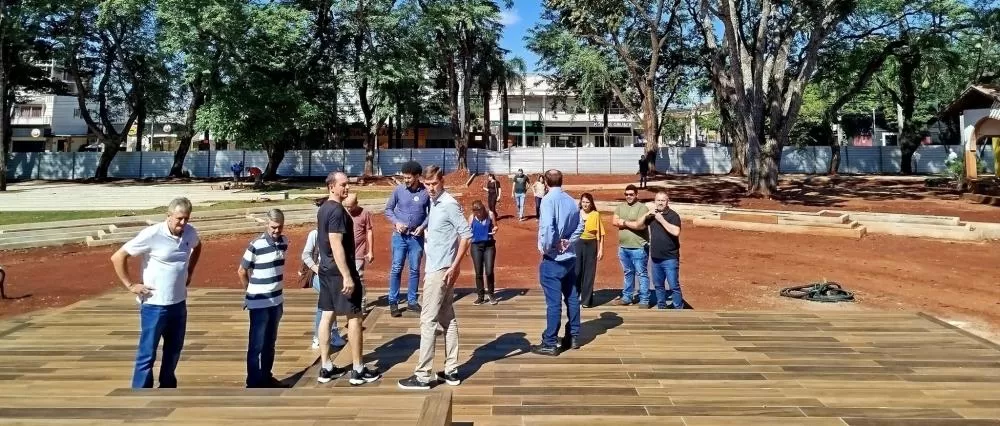 Vereadores de Marechal Rondon verificam in loco as obras da praça Willy Barth