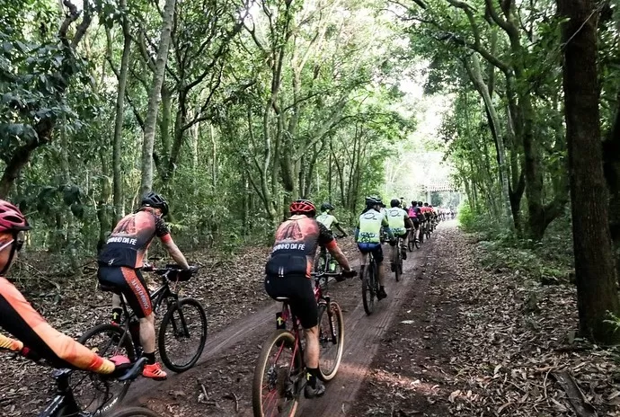 O cicloturismo em Santa Helena oportunizará passagem por belos lugares do município. (Foto: Adetur)