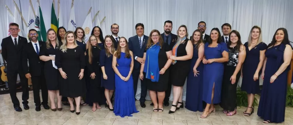 Os integrantes do neo Rotary Club de Marechal Cândido Rondon Gralha Azul. (Foto: Divulgação)