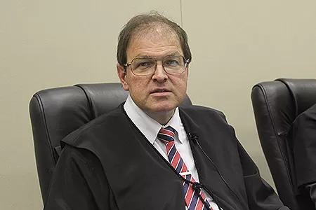 O presidente do TRT-PR, desembargador Célio Horst Waldraff. (Foto: Assessoria/TRF)
