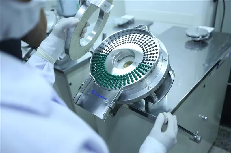 Linha de produção em operação no Paraná: estado lidera o crescimento industrial no Brasil em 2025, impulsionado por setores como químicos, máquinas e automotivo. (Foto: Gelson Bampi)