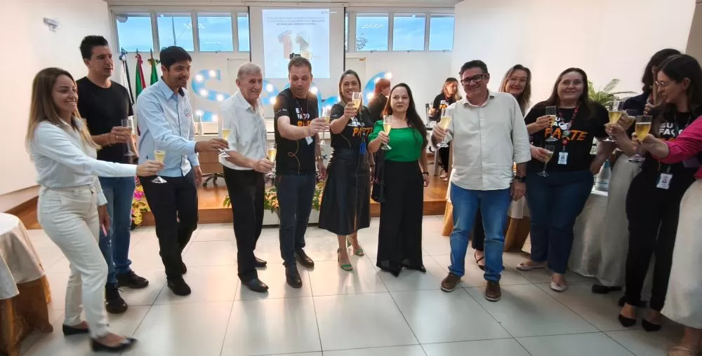 As autoridades presentes brindaram pelos 11 anos do Senac em Marechal Cândido Rondon. (Fotos: João Livi)