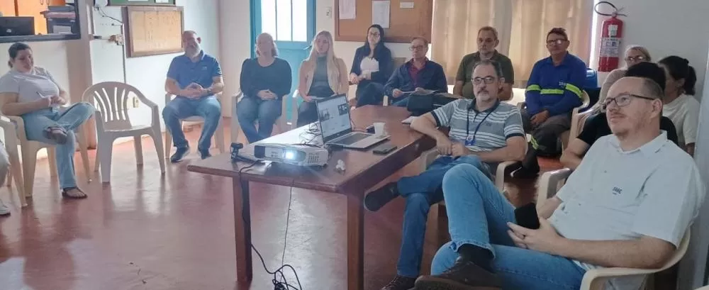Reunião do projeto “Vamos Acertar” marca nova etapa de padronização dos serviços de saneamento no Paraná. (Foto: Assessoria/SAAE.