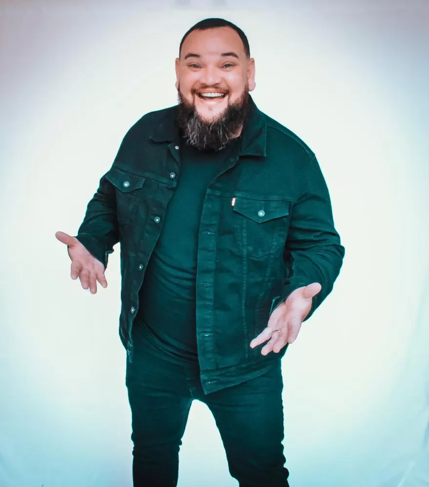 Segundo lote de ingressos já está à venda para o show beneficente do humorista Rafael Aragão, em Marechal Rondon, no dia 10 de junho. (Foto: Divulgação)