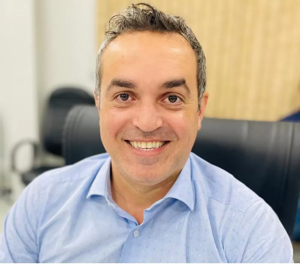 O vereador Juliano de Oliveira solicita que trechos urbanos da PRC-467, em Iguiporã, Bom Jardim e Curvado sejam revitalizados. (Foto: Assessoria/Câmara Municipal)