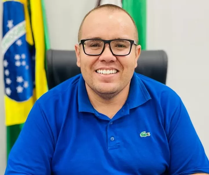 Vereador Cleiton Rodrigo Freitag (Gordinho do Suco) defende na Câmara Municipal a contratação de mais médicos para melhorar o atendimento na UPA. (Foto: Assessoria/Câmara Municipal)