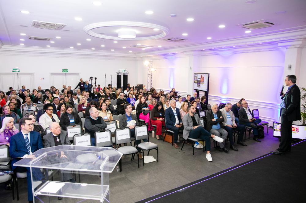 Durante o evento, foram realizadas palestras e também debates sobre o futuro das micro e pequenas empresas, reunindo especialistas e líderes para compartilhar conhecimento e estratégias de crescimento. (Foto Inove)