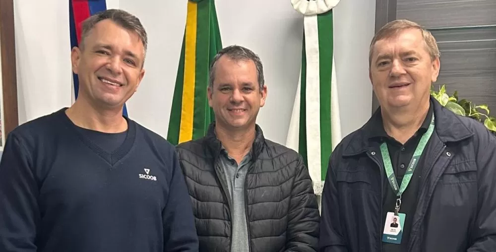 Rogério Griguc, Cesar Seidel e Celito Rauber. (Foto: Assessoria/Sicoob)
