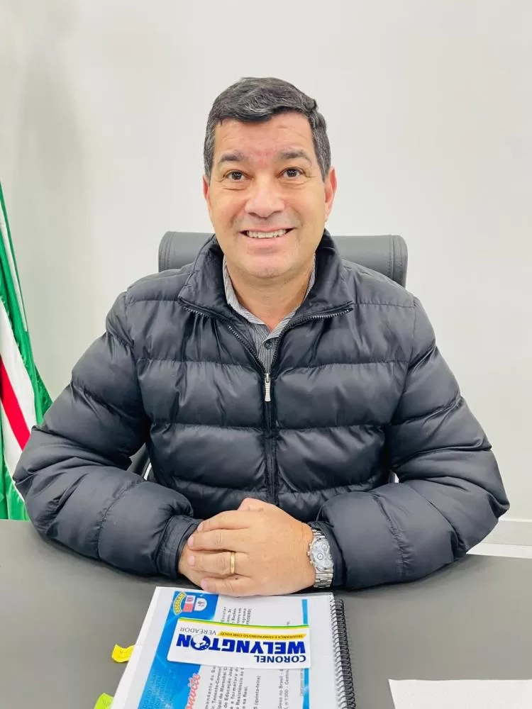 Coronel Welyngton apresenta indicação para capacitação de profissionais na sessão da Câmara de Marechal Cândido Rondon. (Foto: Assessoria/Câmara Municipal)