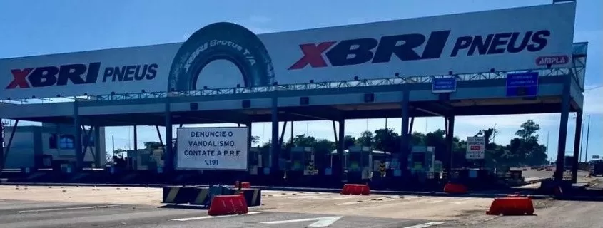 Praça de pedágio reativada em São Miguel do Iguaçu, no lote 6, integra novo modelo de concessões rodoviárias do Paraná. (Foto: Divulgação)