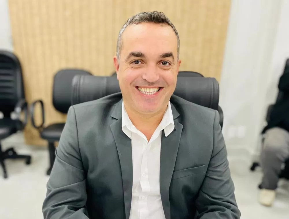 Vereador Juliano de Oliveira deseja que mais 4 academias ao ar livre sejam instaladas no município. (Foto: Assessoria/Câmara Municipal)