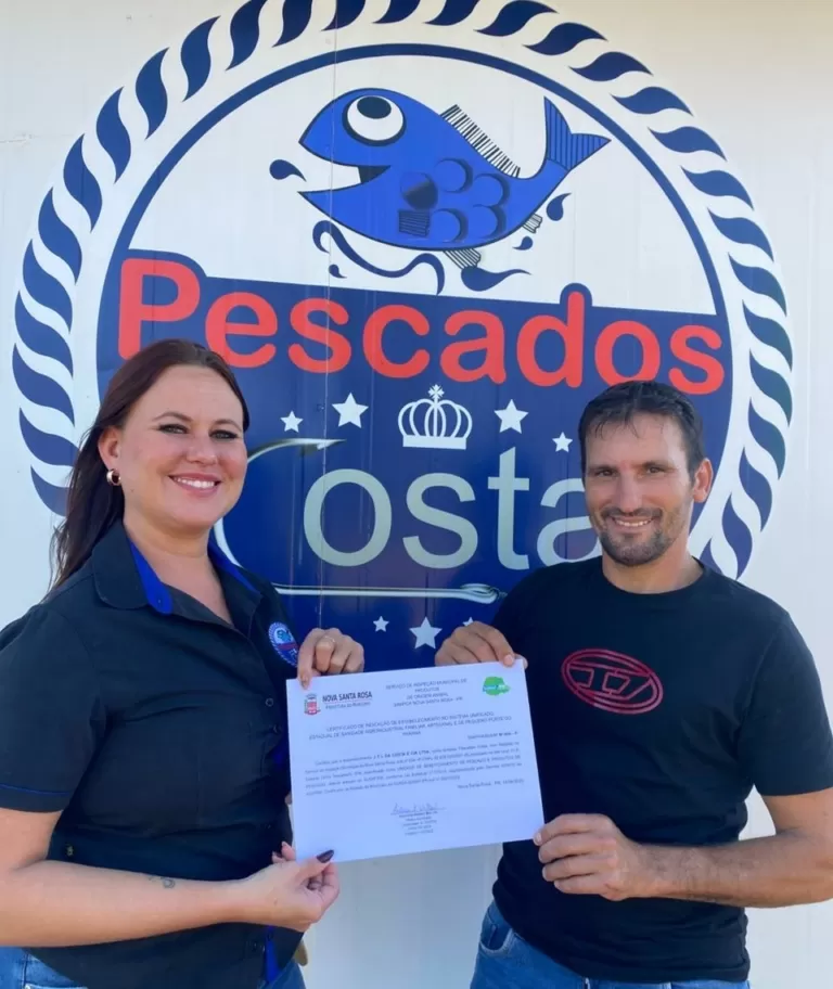 Os produtores Jenifer e Clécio da Costa, comemoram a certificação do Susaf. (Fotos: Arquivo Pessoal)