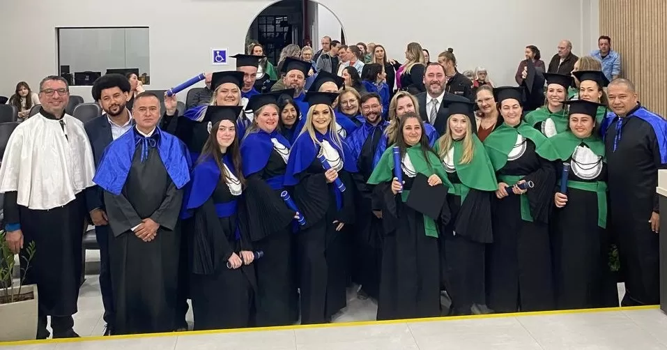 Formandos dos cursos técnicos do IFPR celebram conclusão da jornada iniciada em 2020, em parceria com a prefeitura de Marechal Rondon. (Foto: Assessoria)