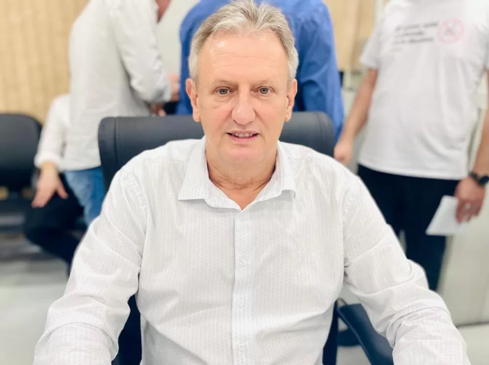 Projeto de autoria do vereador Carlinhos Silva busca ampliar visibilidade dos canais de denúncia contra a violência nos sites da administração pública municipal. (Foto: Assessoria)