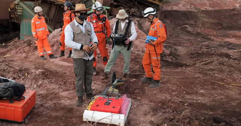 Radar de Penetração no Solo (GPR) permite localizar objetos e ossadas enterradas, auxiliando investigações criminais e ambientais. (Foto: Divulgação)