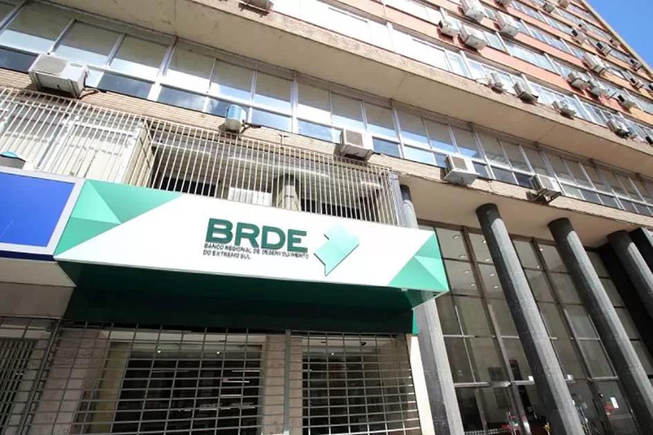 Fachada do BRDE, que abriu novo concurso público com vagas nos três estados do Sul. (Foto: Divulgação BRDE)