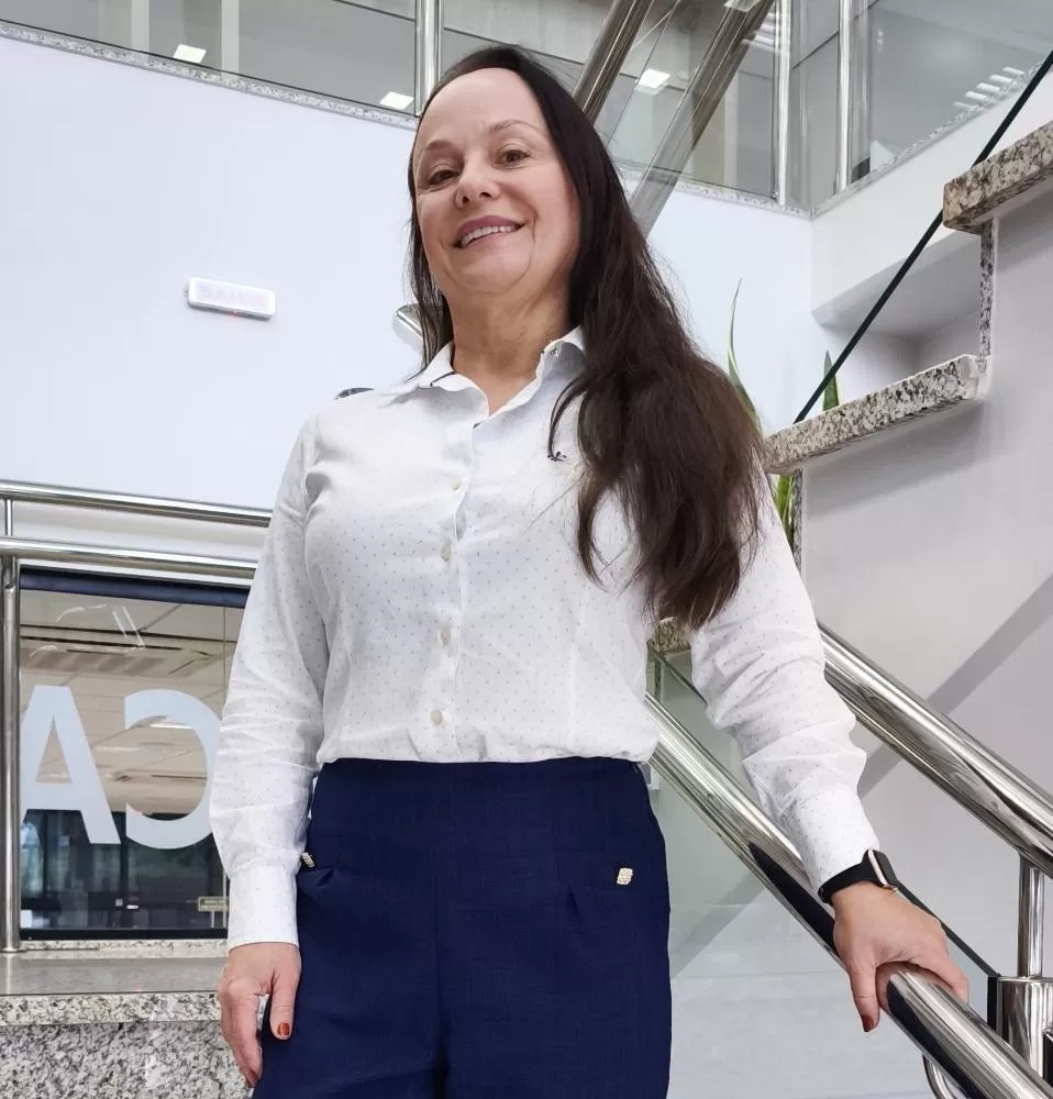 Geovana da Silva Krause, presidente da Acimacar, destaca a importância da campanha Amor Sempre Presente para fortalecer o comércio local. (Foto: João Livi)